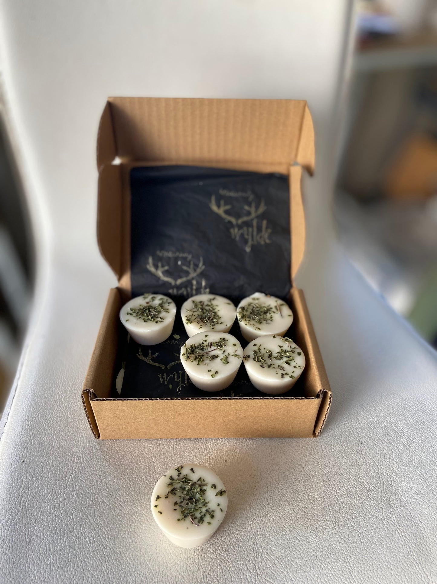 THE SPA Wylde Melts ~ Soy Wax with essential oils and floral herbs image 0