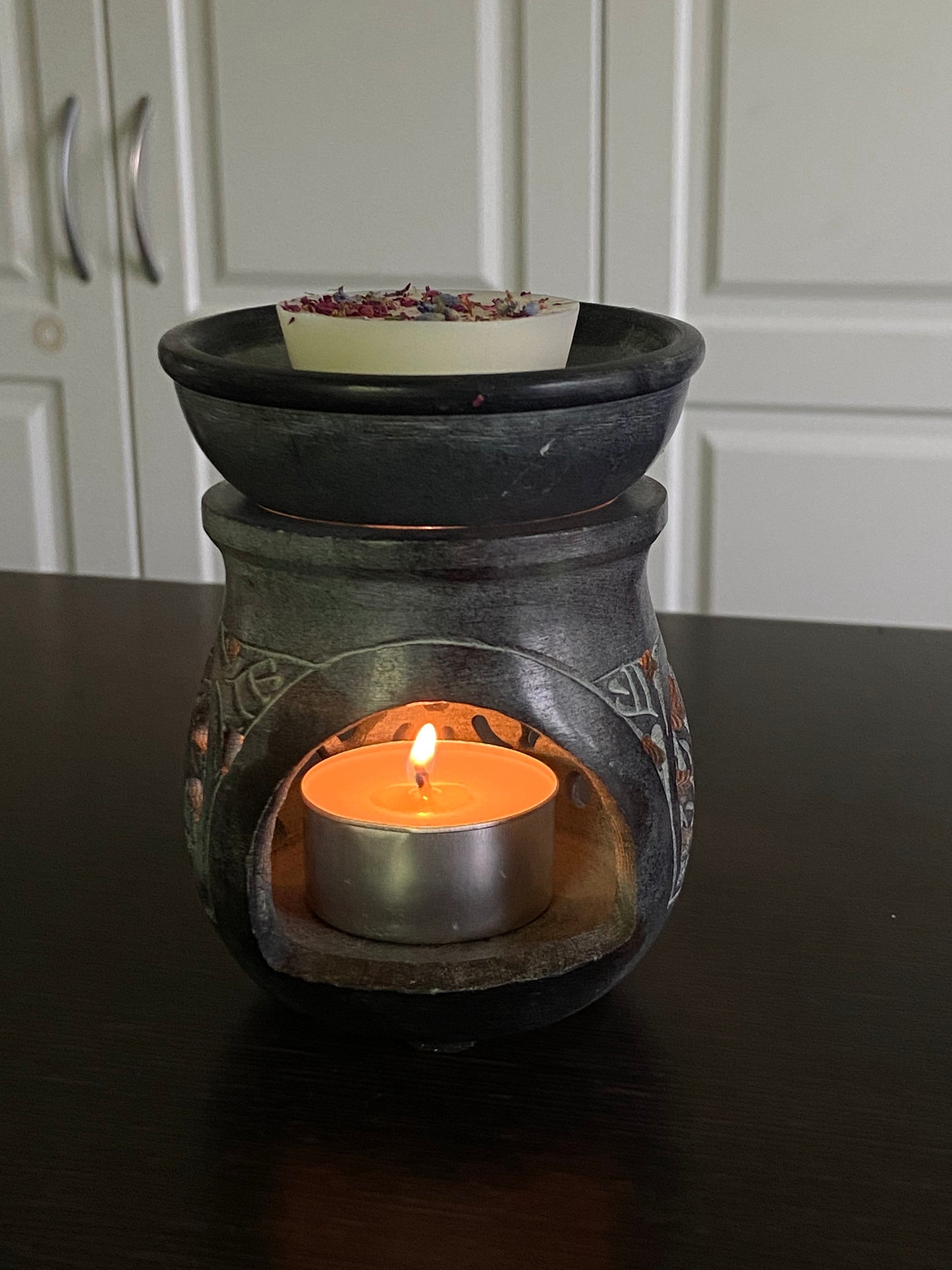 AUSSIE LEMONADE Wylde Melts ~ Soy Wax with essential oils and floral herbs. image 2