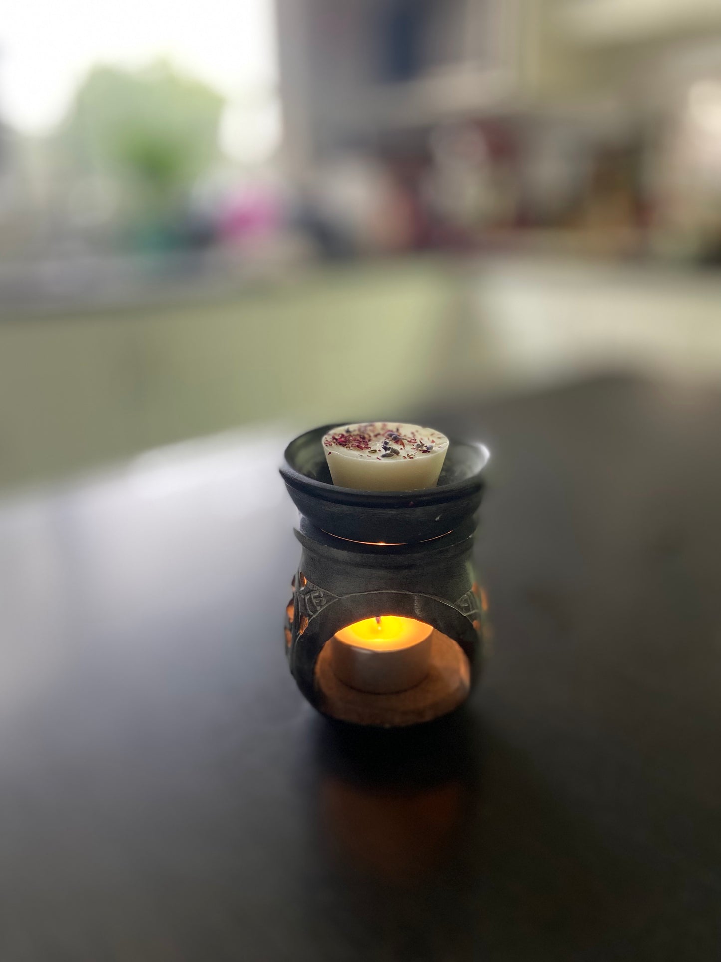 UNFORGETTABLE Wylde Melts ~ Soy Wax with essential oils and floral herbs image 2
